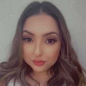 Meet your Posher, Estefania